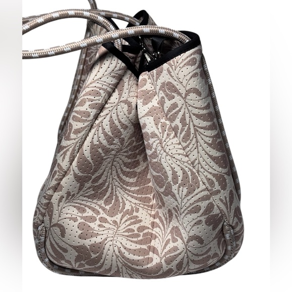 Anthropologie Pop Ups Brand Everyday Neoprene Tote - Picture 4 of 9